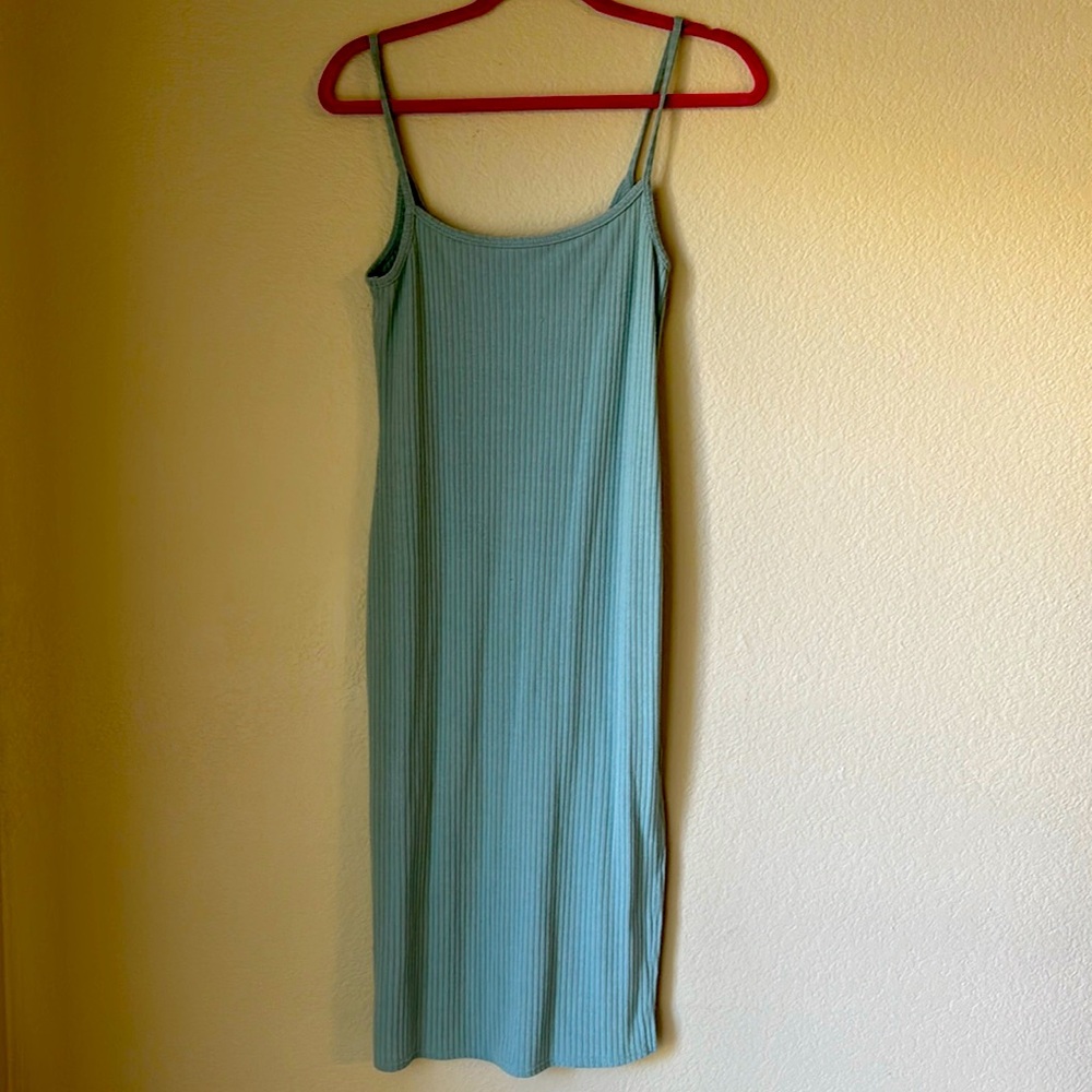 Abercrombie knit midi dress size small.